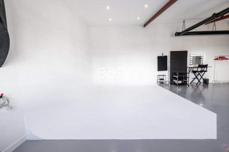Showroom Available for Rent in the Heart of Paris, France